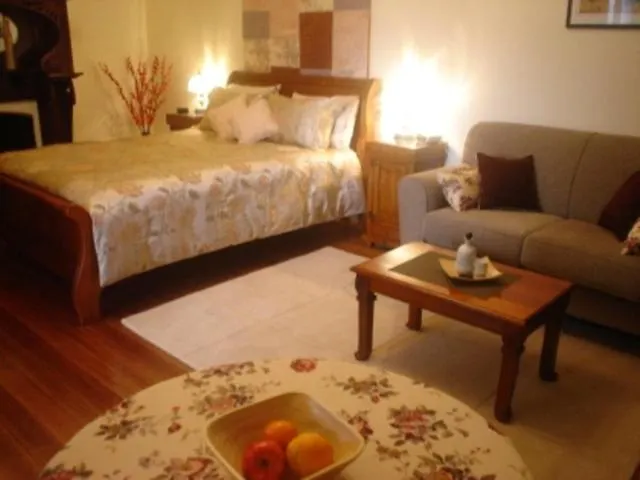 Huonville Guesthouse Hobart Australia